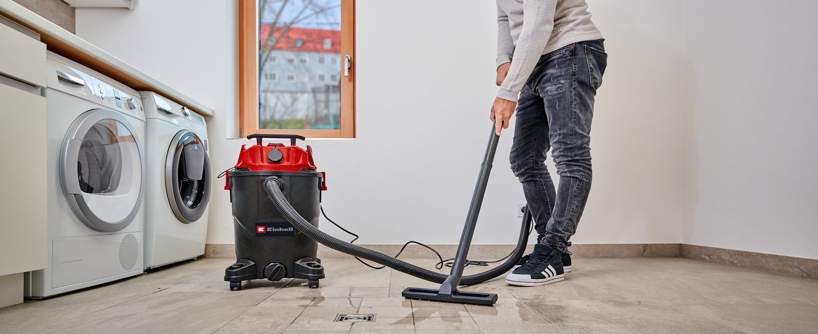 Будівельний пилосос Einhell TC-VC 3055 A для сухого та вологого прибирання з потужністю 850 Вт та силою всмоктування 190 мбар