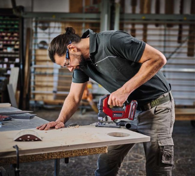 Лобзик акумуляторний безщітковий TP-JS 18/135 Li BL - Solo + зарядний пристрій Power X-Fastcharger 4 A і акумулятор 18V 5,2 Ah (4321260,4512114)