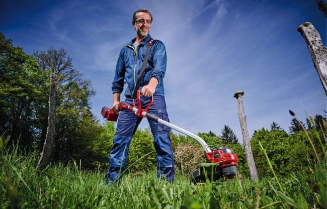 Набор Триммер аккумуляторный бесщеточный Einhell GP-CT 36/35 Li BL-Solo + 2 зарядных устройства и 2 аккумулятора 18V 4,0 Ah (3411330,4512042-2 шт. Набор Триммер аккумуляторный бесщеточный Einhell GP-CT 36/35 Li BL-Solo + 2 зарядных устройства и 2 аккумулятора 18V 4,0 Ah (3411330,4512042-2 шт.