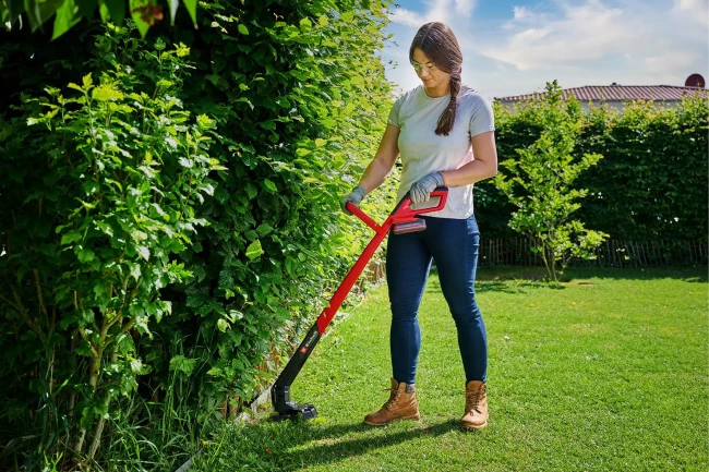 Набір тример акумуляторний  Einhell GC-CT 18/2411 Li P-Solo + Starter-Kit 2.5 Аh (3411115 Kit 2.5)