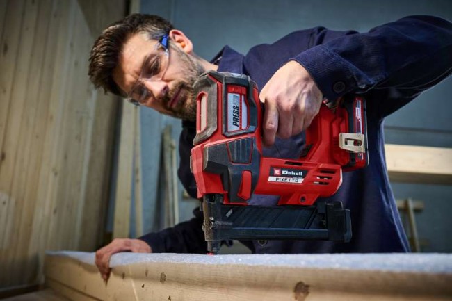 Набор степлер для скоб аккумуляторный Einhell FIXETTO 18/38 S + зарядное устройство и аккумулятор 18V 4,0 Ah (4257785,4512042) Набор степлер для скоб аккумуляторный Einhell FIXETTO 18/38 S + зарядное устройство и аккумулятор 18V 4,0 Ah (4257785,4512042)