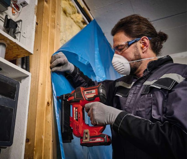 Набор степлер для скоб аккумуляторный Einhell FIXETTO 18/38 S + зарядное устройство и аккумулятор 18V 4,0 Ah (4257785,4512042) Набор степлер для скоб аккумуляторный Einhell FIXETTO 18/38 S + зарядное устройство и аккумулятор 18V 4,0 Ah (4257785,4512042)