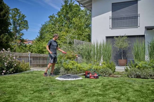 Насос садовый аккумуляторный Einhell AQUINNA 36/38 F LED (4180410) Насос садовый аккумуляторный Einhell AQUINNA 36/38 F LED (4180410)