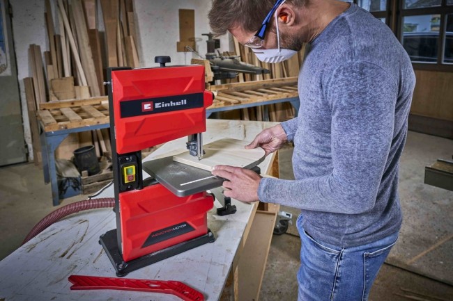 Ленточная пила Einhell TC-SB 200+ (4308013) Ленточная пила Einhell TC-SB 200+ (4308013)