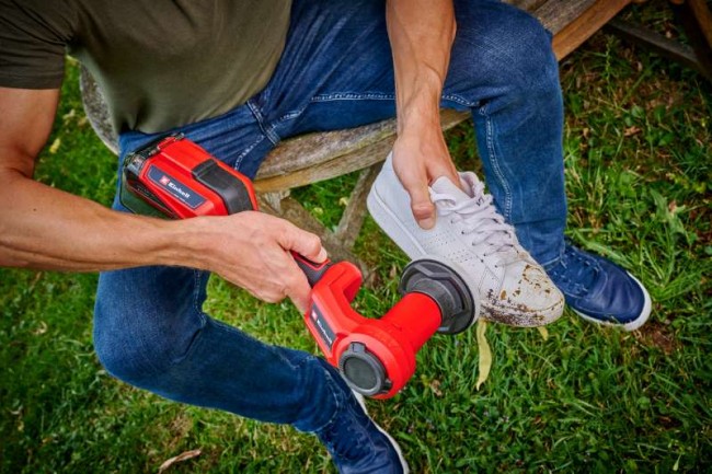 Аккумуляторный очиститель поверхностей Einhell PICOBELLA 18/90 (3424220) Аккумуляторный очиститель поверхностей Einhell PICOBELLA 18/90 (3424220)