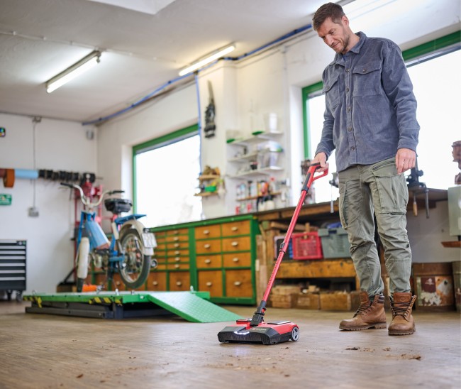 Подметальная аккумуляторная машина Einhell TE-FS 18 Li-Solo (2352050) Подметальная аккумуляторная машина Einhell TE-FS 18 Li-Solo (2352050)