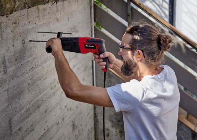 Перфоратор Einhell TC-RH 800 4F (4257980) Перфоратор Einhell TC-RH 800 4F (4257980)