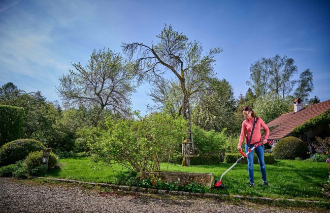 Акція! Набір тример акумуляторний Einhell GE-CT 18/33 Li E + Starter-Kit 5.2 Аh (3411270, 4512114)