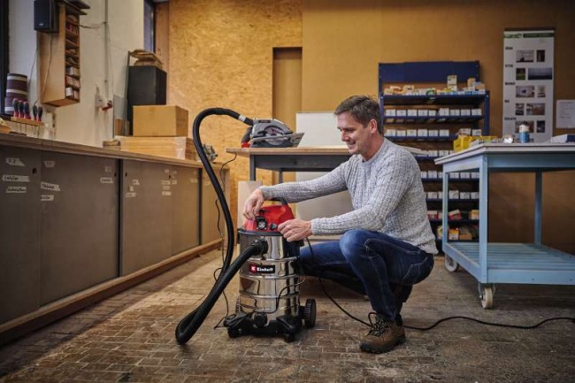 Вакуумный пылесос Einhell TC-VC 1930 SA Kit (2342230)