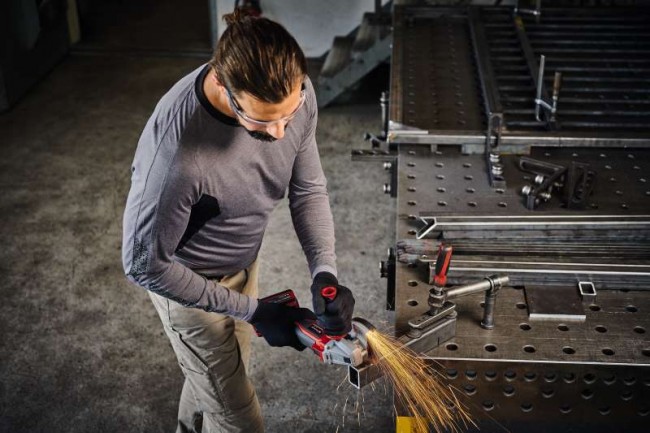 Угловая аккумуляторная шлифмашина Einhell TE-AG 18/115 Q Li Solo (4431165) Угловая аккумуляторная шлифмашина Einhell TE-AG 18/115 Q Li Solo (4431165)