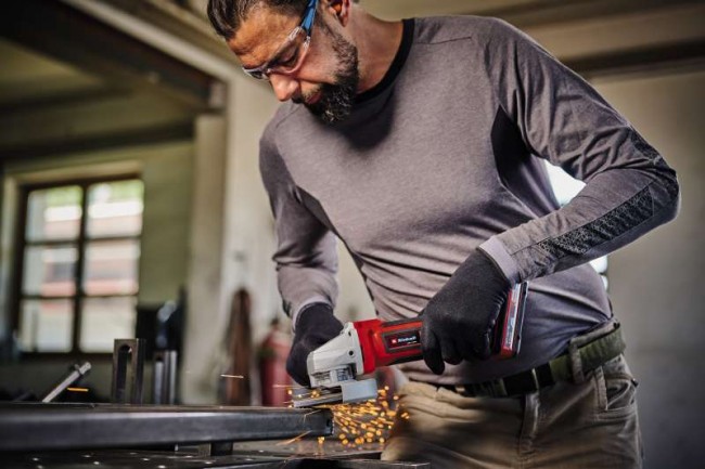 Угловая аккумуляторная шлифмашина Einhell TE-AG 18/115 Q Li Solo (4431165) Угловая аккумуляторная шлифмашина Einhell TE-AG 18/115 Q Li Solo (4431165)