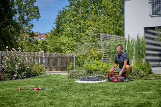 Насос садовый аккумуляторный Einhell AQUINNA 18/30 F LED (4180430) Насос садовый аккумуляторный Einhell AQUINNA 18/30 F LED (4180430)