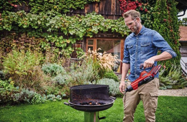 Акція! Набір Повітродувка універсальна акумуляторна Einhell GE-UB 18/250 Li E - Solo + зарядний пристрій і акумулятор 18V 4,0 Ah (3433542, 4512042) Акція! Набір Повітродувка універсальна акумуляторна Einhell GE-UB 18/250 Li E - Solo + зарядний пристрій і акумулятор 18V 4,0 Ah (3433542, 4512042)