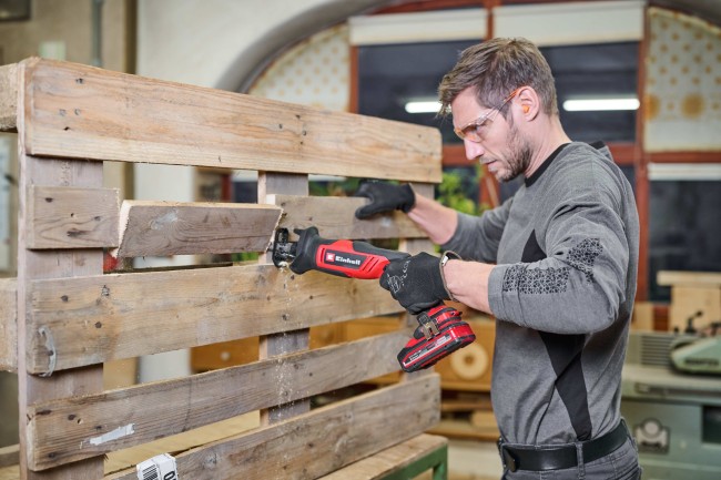 Пила шабельна акумуляторна Einhell TE-AP 18/13 Li - Solo (4326315) Пила шабельна акумуляторна Einhell TE-AP 18/13 Li - Solo (4326315)